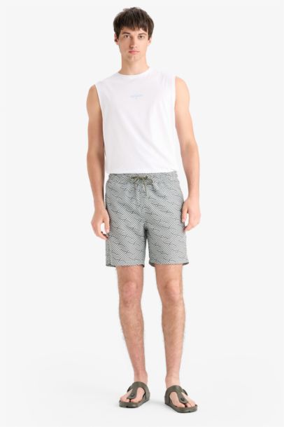 Short de bain au-dessus du genou imprimé avec doublure en filet