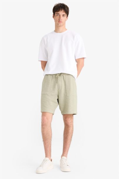 شورت برمودا قصة مريحة