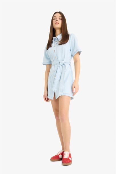 Polo Yaka Düğmeli Kuşaklı Kısa Kollu Mini Jean Elbise