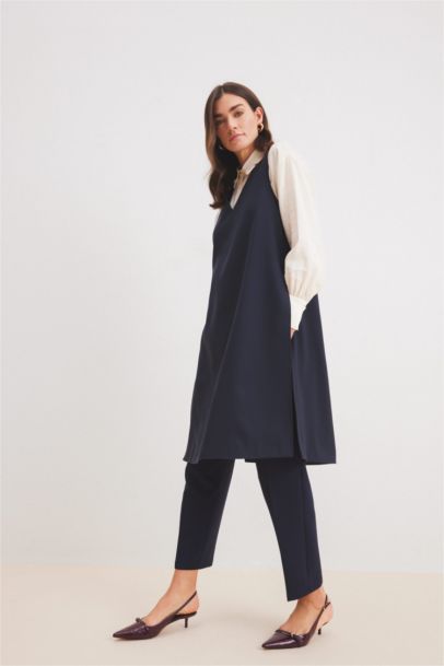 فيست طويل بيزك قصة عادية بياقة V