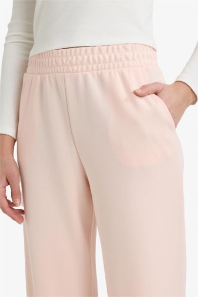 Pantalon basique droit à jambes larges