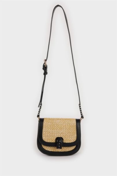 Woman Straw Shoulder Bag