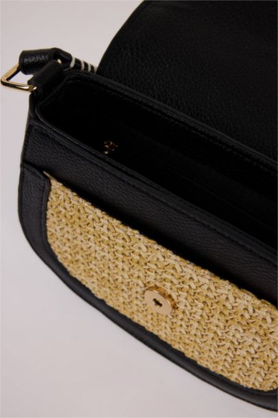 Woman Straw Shoulder Bag