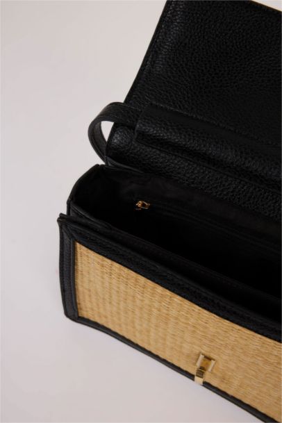 Woman Straw Shoulder Bag