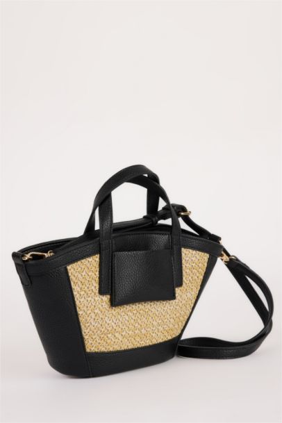 Woman Straw Shoulder Bag