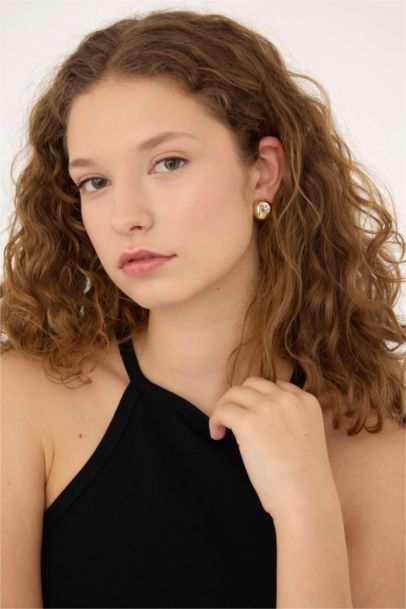 Woman 2 Piece Stone Gold Earrings