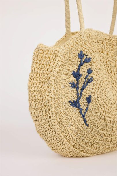 Woman Straw Shoulder Bag