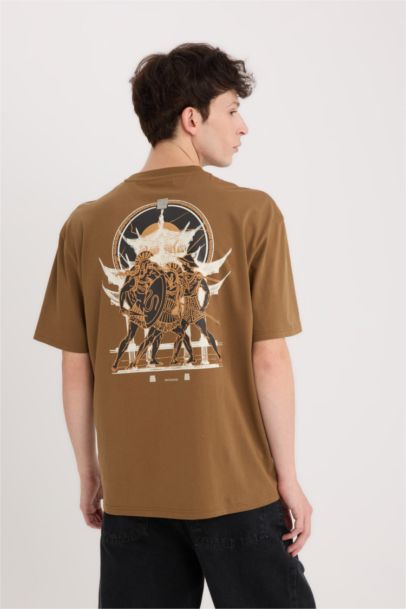 تيشيرت قطن أوفر سايز نص كم بياقة مستديرة بطبعة من الخلف