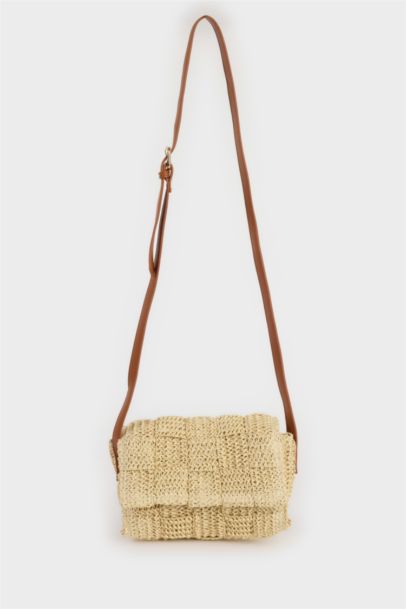 جنطة كتف نسائي قش