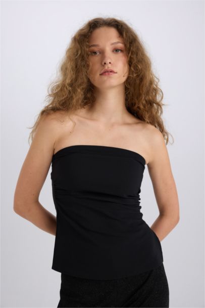 Fitted Bengalin Basic Strapless Black Blouse