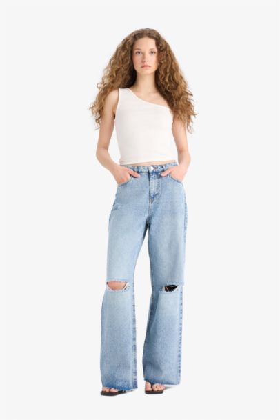 Ripped Detailed High Waist Wide Leg Jeans