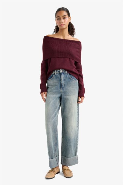 بلوز تريكو قصة عادية بكتف مكشوف