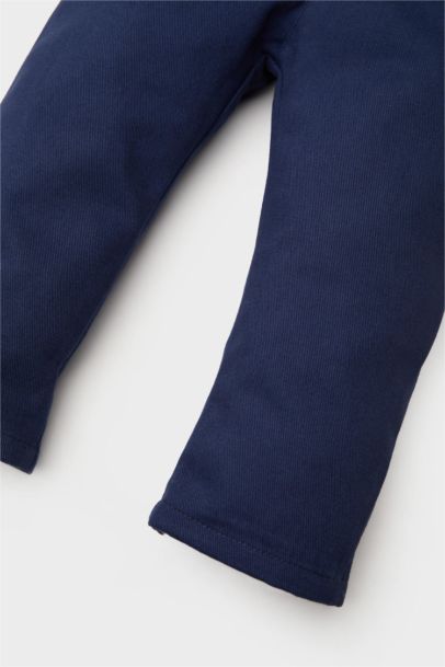 Ensemble de T-shirt rayé à manches longues et salopette pour bébé garçon