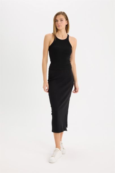 Fitted Body-hugging Slit Basic Camisole Black Midi Skirt