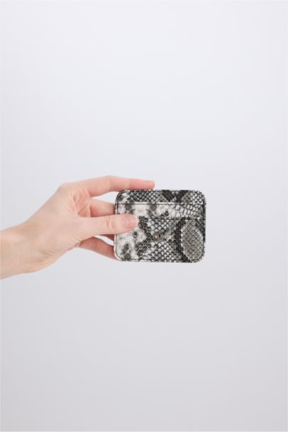 Woman Snakeskin Patterned Faux Leather Card Holder