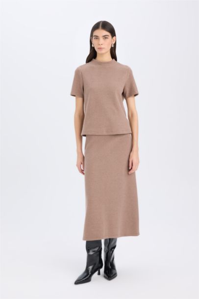 Selanik Kumaş 2'li Takım Kısa Kollu Üst Beli Lastikli Midi Etek