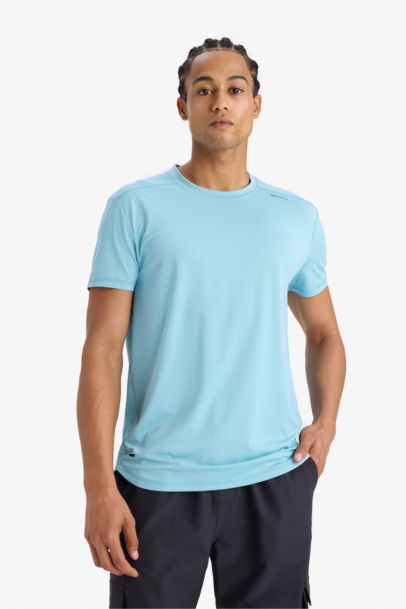 Standart Fit Bisiklet Yaka Sporcu Kısa Kollu Tişört