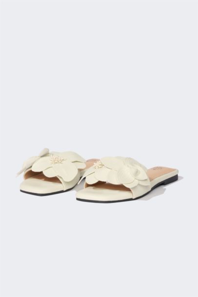 شبشب جلد صناعي بكعب مسطح