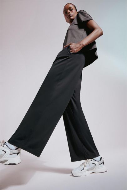 Straight Fit Wide Leg Trousers