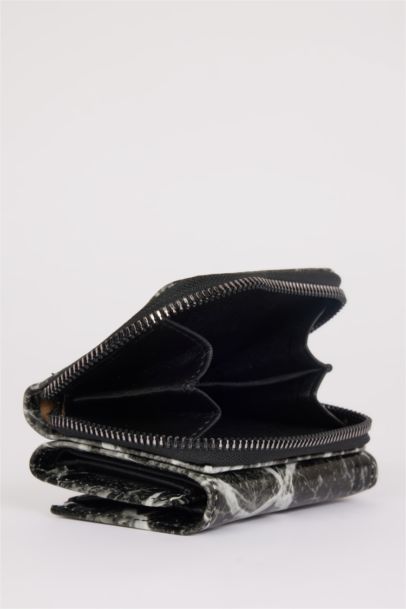Woman Faux Leather Wallets