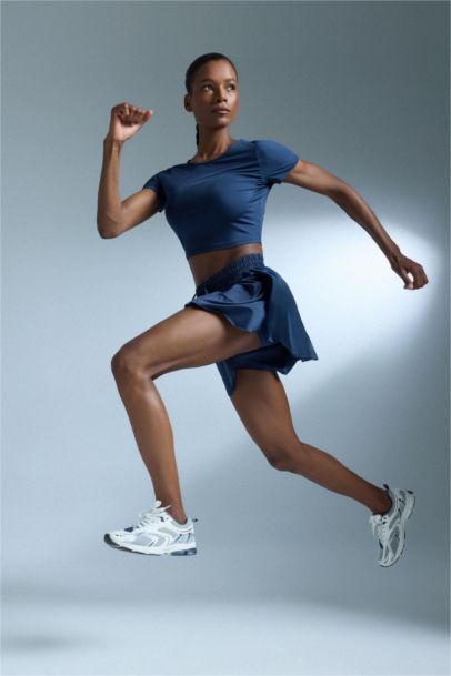 شورت قصة عادية من DefactoFit