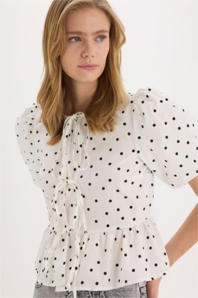 Regular Fit Crew Neck Printed Short Sleeve Blouse