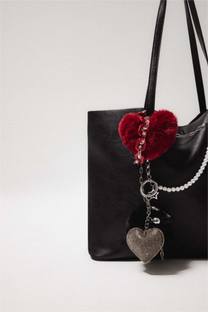 Woman Black Heart Detailed Charm Keychain