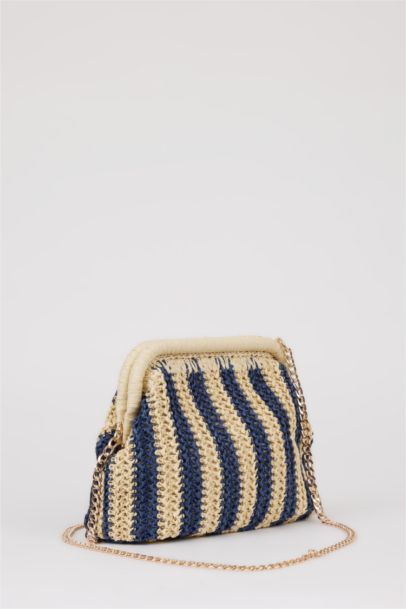 جنطة كتف نسائي قش