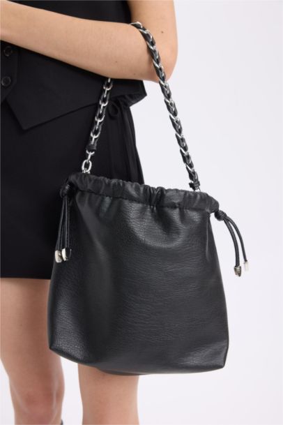 Woman Chain Strap Detailed Faux Leather Shoulder Bag