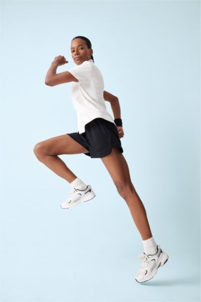 Спортивные шорты с короткими штанинами из модала от DeFactoFit