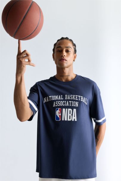 %100 Pamuk NBA Wordmark Oversize Geniş Kalıp Bisiklet Yaka Kısa Kollu Tişört