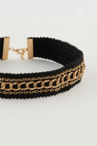 قلادة نسائية