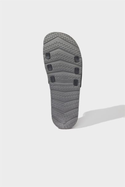 شبشب رجالي بيزك إيفا بكعب مسطح