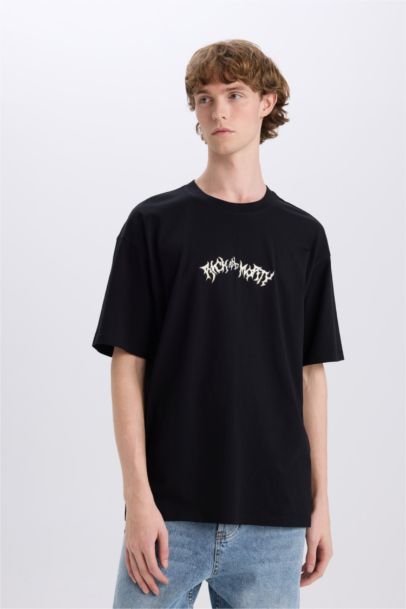 Boxy Fit Rick and Morty Licensed Crew Neck Printed Short Sleeve T-Shirt