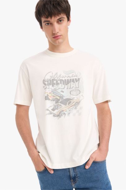 Boxy Fit Hot Wheels Licensed Crew Neck Printed Short Sleeve T-Shirt