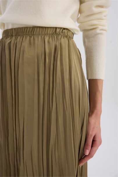 A Cut Satin High Waist Midi Skirt