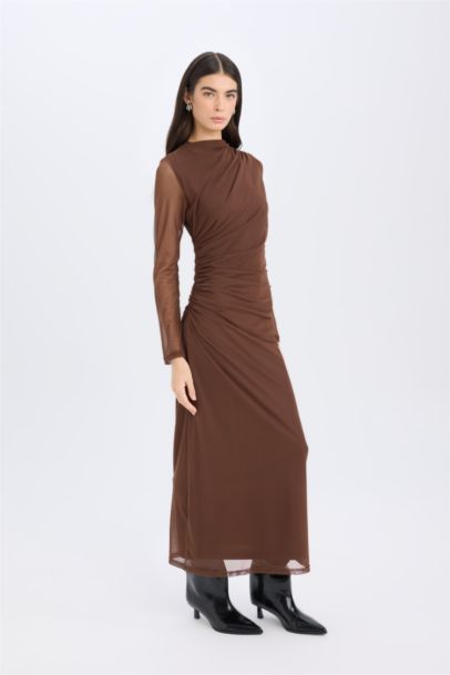 Bodycon Vücudu Saran Yarım Balıkçı Yaka Tül Uzun Kollu Maxi Elbise