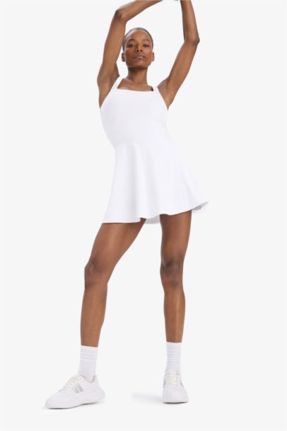 فستان قصة عادية