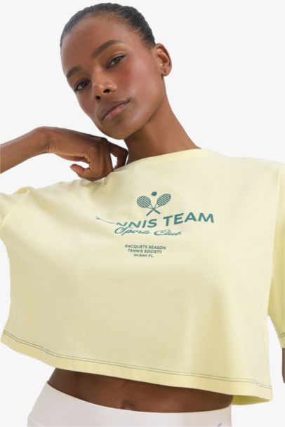 تيشيرت واسع مطبوع على الظهر بياقة مستديرة وأكمام قصيرة من DeFactoFit