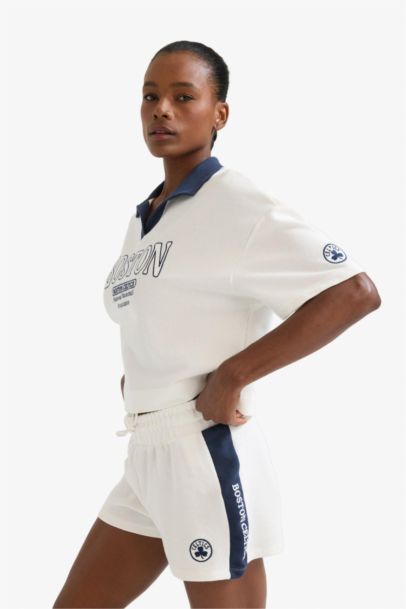 شورت قصير قصة عادية من بوسطن سيلتكس