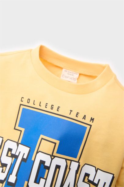 تيشيرت أولاد كم طويل مطبوع قصة عادية برقبة مستديرة