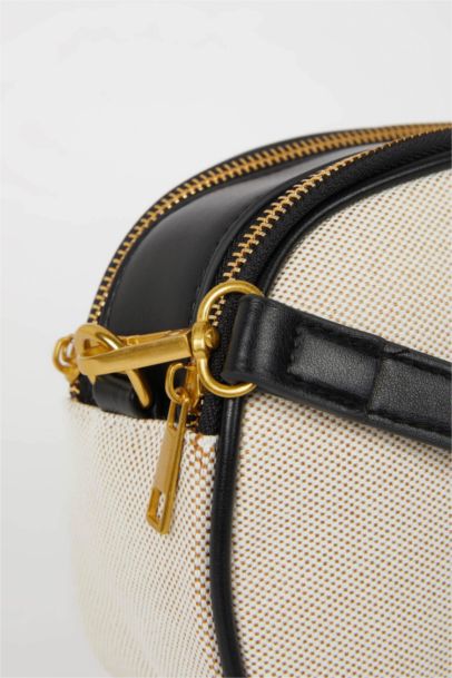 Woman Canvas Shoulder Bag