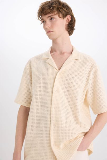 Regular Fit с воротником апаш, с коротким рукавом рубашка