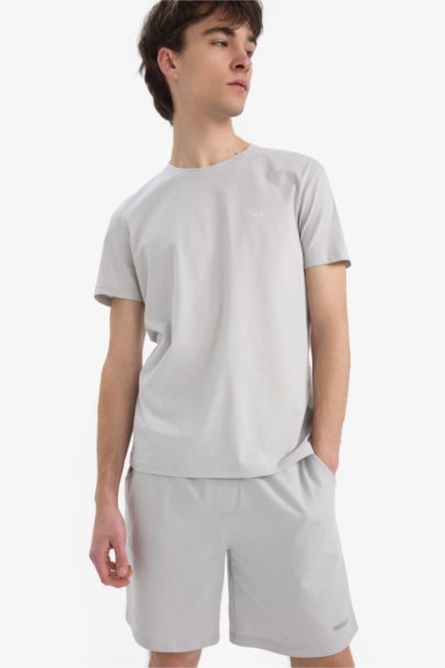 تيشيرت قطن سليم فيت مطبوع برقبة مستديرة