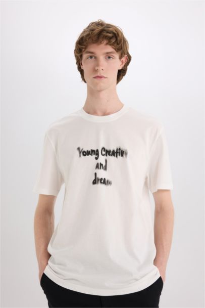 تيشيرت قطن قصة عادية مطبوع برقبة مستديرة