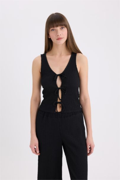 Regular Fit V-Neck Tank Top