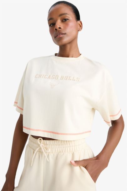 Woman Short Sleeve T-Shirt