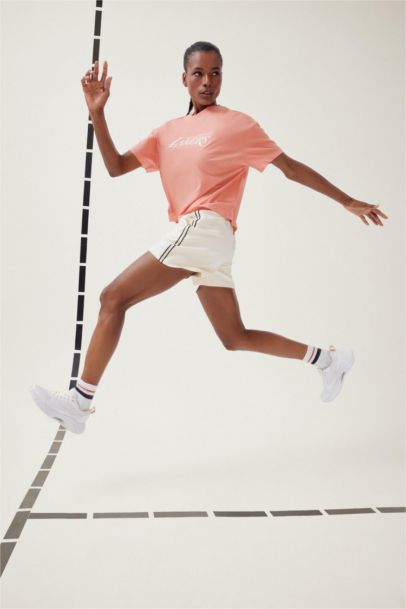 تيشيرت واسع بياقة مستديرة لفريق لوس أنجلوس ليكرز من DeFactoFit