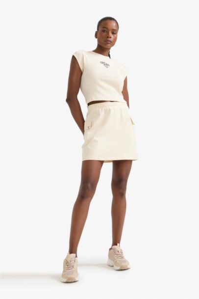 تيشيرت فريق شيكاغو بولز بأكمام قصيرة وياقة مستديرة من DeFactoFit