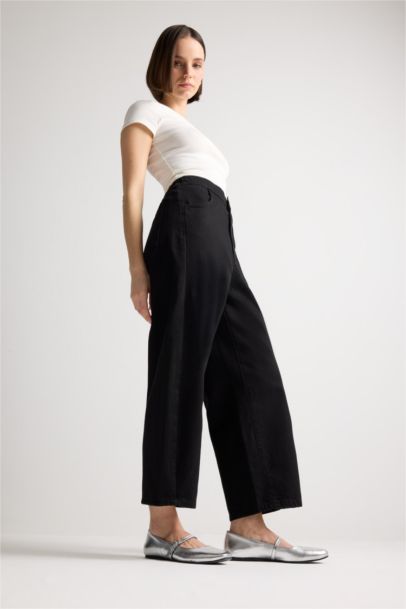 Pantalon Jean à taille normale et coupe barrel